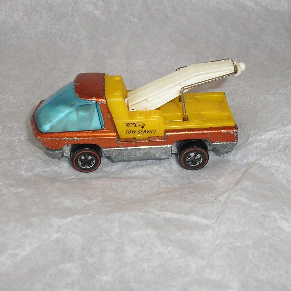 Hot Wheels Redline (1970) Tow Truck Orange/ White Interior